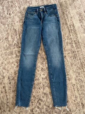 Good American Dark Blue Skinny Jeans with Raw Hem